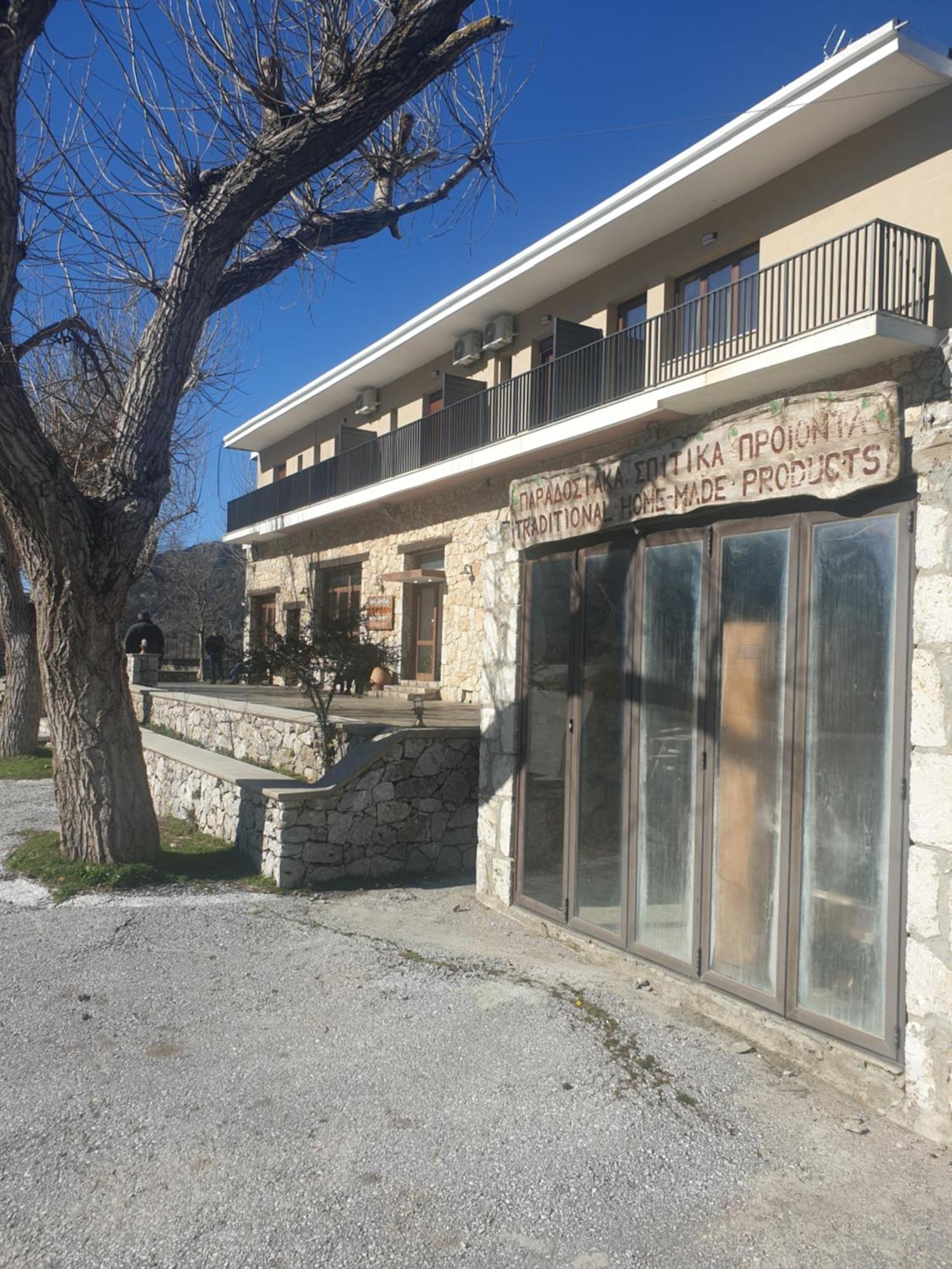 To Ellinikon Apartment Omalos Exterior photo